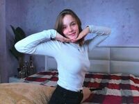 camgirl playing with dildo ErleneDoddy