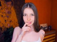 adult cam show SynnoveDobson