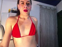 If you decide to come see me you will find much more than a photo: you will find conversation, connection, fun and a unique experience. I enjoy playing with looks, words and imagination, always adapting to what you are looking for. Each visit is different, because each person is different.