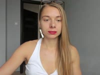 hello :) I like  little talks about sport, life or something more naughty....Im nice person with big smile