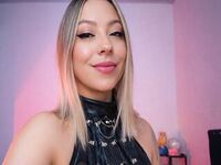 mastubating web cam girl ArishaTorres