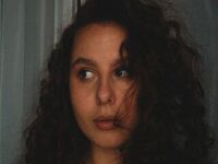 camslut topless BertieSiegers