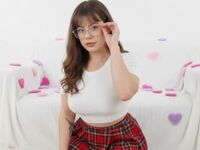 camgirl fingering bald pussy DaniiSweet