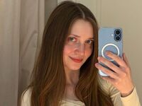 camgirl showing tits EmmaSagge