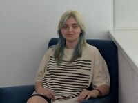 masturbating webcamgirl LauriMagnie
