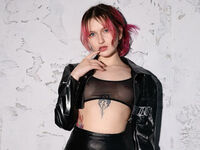 free nude live show MilaDelays