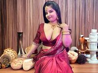live webcam performer Sejuti