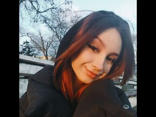 naked camgirl AgaticBella