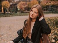beautiful girlcam AlvinaGrabler
