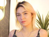 live chatroom AlysiaBennet