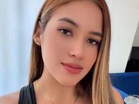 naked camgirl ArianaBlosom