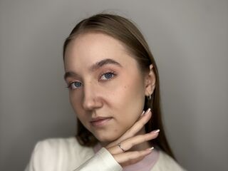 hot cam girl masturbating AudreyHermet