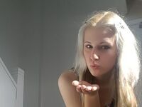 beautiful girl webcam BeatriceOsner