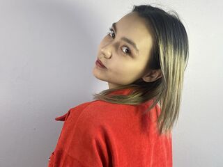 camgirl masturbating with sex toy BellaWaves