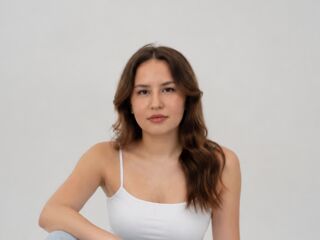 free video chat room BetteDesfosses