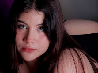 naked camgirl BiancaField