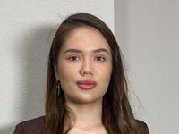 camgirl fingering bald pussy CammieLosecco