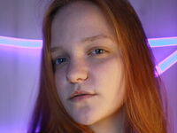 camgirl showing pussy CandaceMori