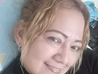 camwhore fingering pussy ClauSilver