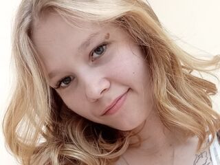 camgirl masturbating with vibrator DainePostema