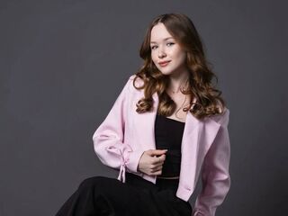live porn webcam DarleenBenjamin