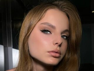 dirty web cam DoraWilliams