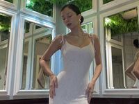 free chat ElianaBloom