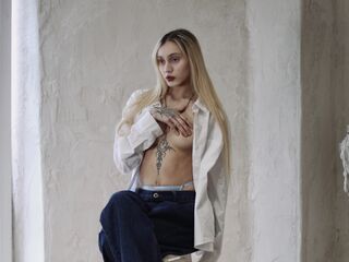 nude webcam girl pic EllieXeno