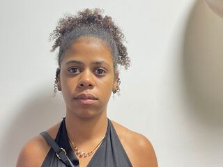 hot camhooker EmaVallerin