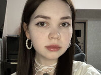 naked webcamgirl video EmilyCarler