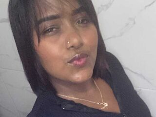 camslut topless EvaMalia