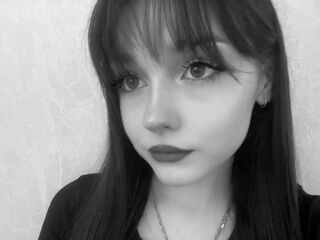 camwhore video EvelynnCaillouet