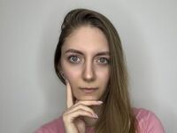 naked cam chatroom GenevaAndrode