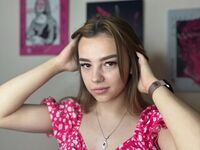 cam girl masturbating with vibrator GladysGise