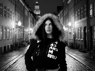 naked webcam girl photo HazelHayese