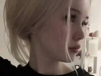 naked girl with webcam masturbating with sextoy HeatherHeinitz