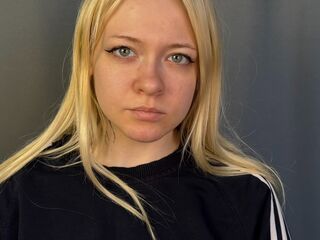 masturbating girl HerthaWiggen