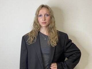 fingering girl IrinaVelzeboer