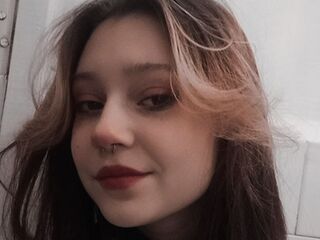 camgirl fingering bald pussy JanetteSkweres