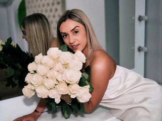 camgirl playing with vibrator Jess