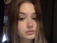 hot webcamslut JulieannGomaz