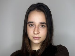 nude webcamgirl photo KristanKhiev