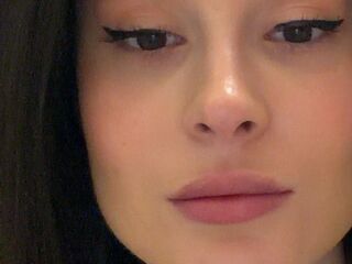 naughty cam girl masturbating with dildo KrystinTuchman