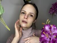 topless camgirl LavondaBovain