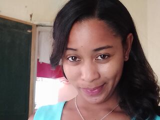 chatroom cam LaylahMorgane