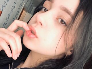 topless cam girl LeotaBienvenu