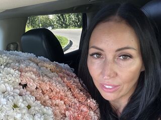 naked webcam girl photo LipaWild