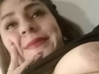 camgirl fingering bald pussy LizMegh