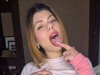 hot webcam show MacaLuna