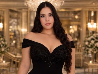 girl topless MadieWatson